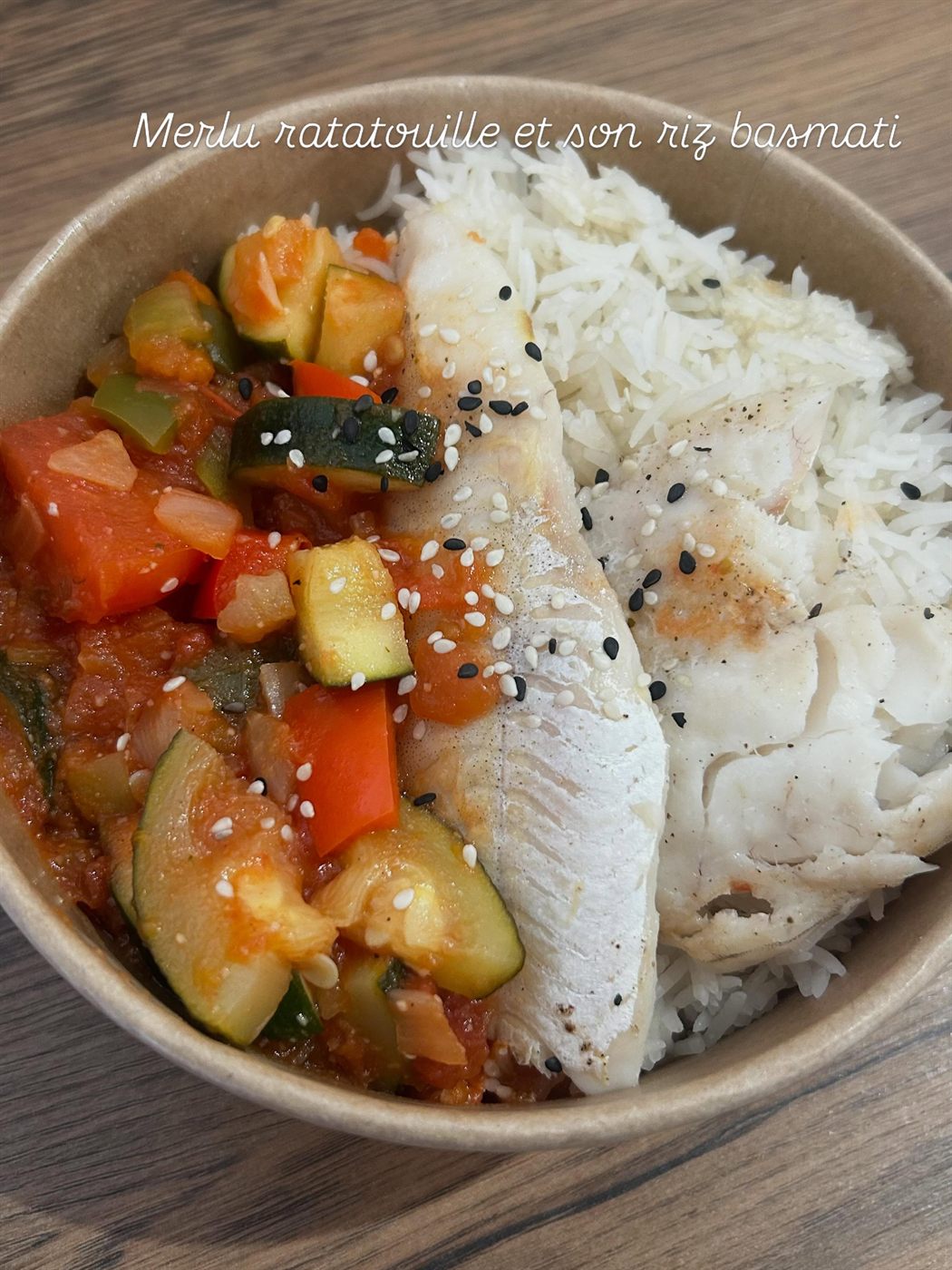 Merlu, ratatouille et riz basmati fait maison, à emporter à Aumont-Aubrac
